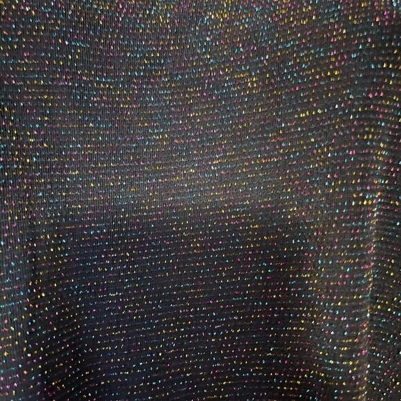 2/$15 Multicolored Sparkly Short sleeve cropped top - Picture 4 of 4